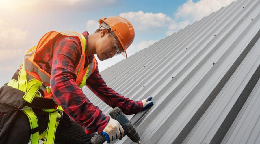 Professional residential roofers in Olin, IA